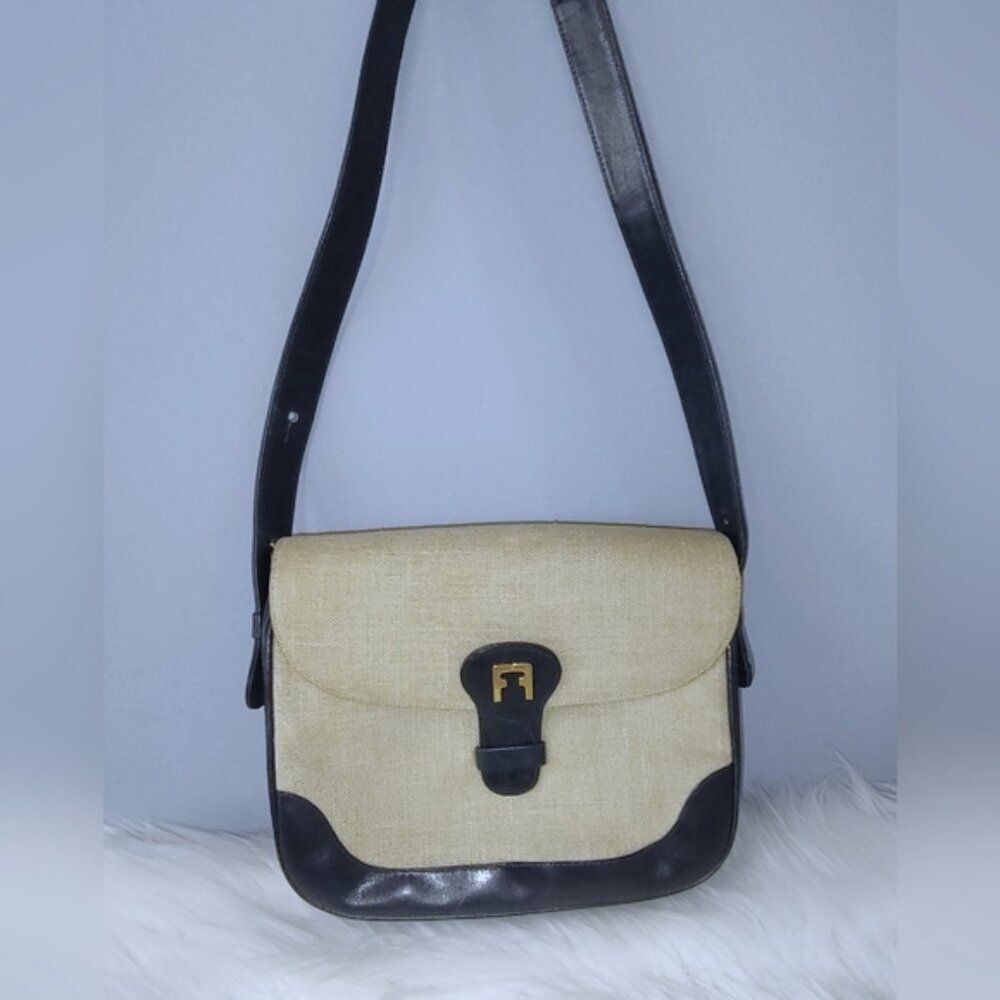 Ferragamo vintage canvas/leather shoulder bag EUC - Picture 2 of 11